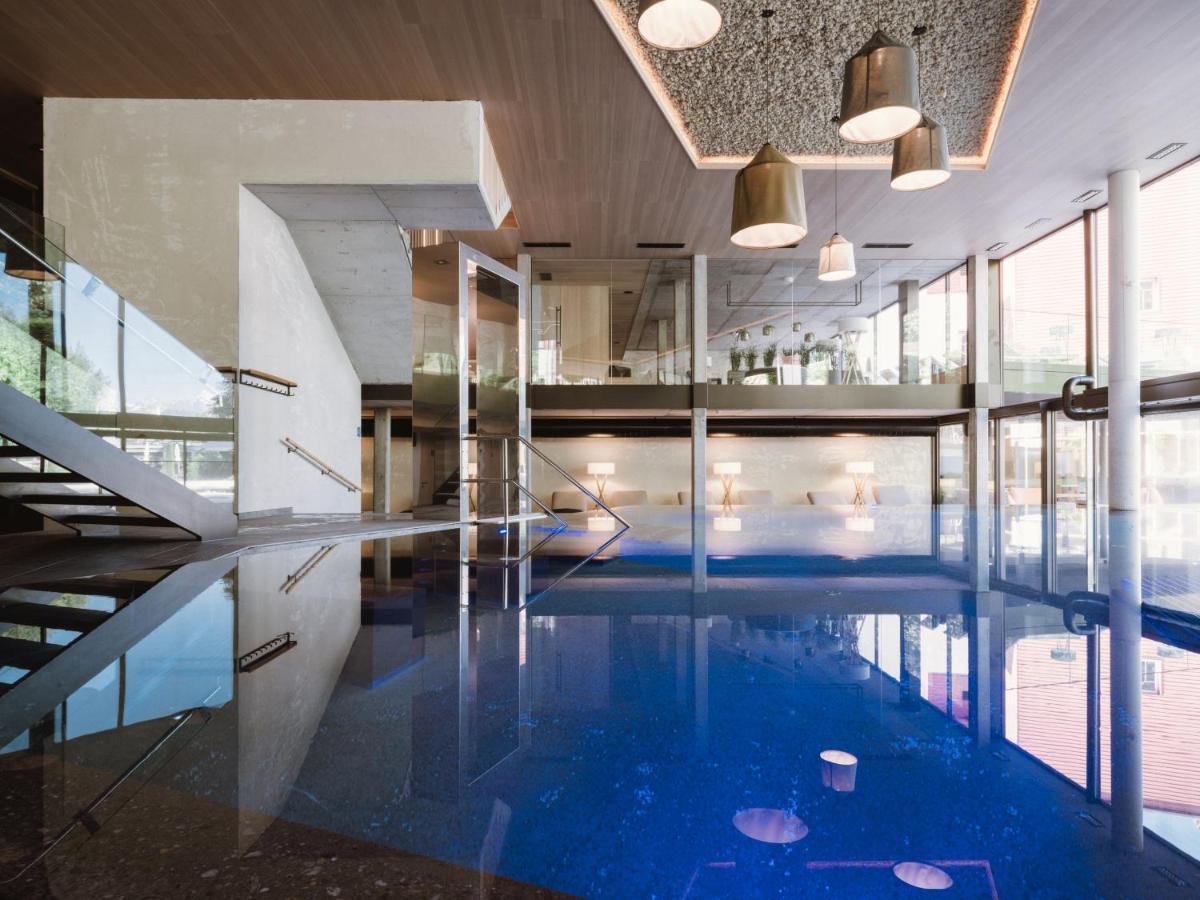 Lindenhof Pure Luxury & Spa Dolcevita Resort Naturns Exterior photo