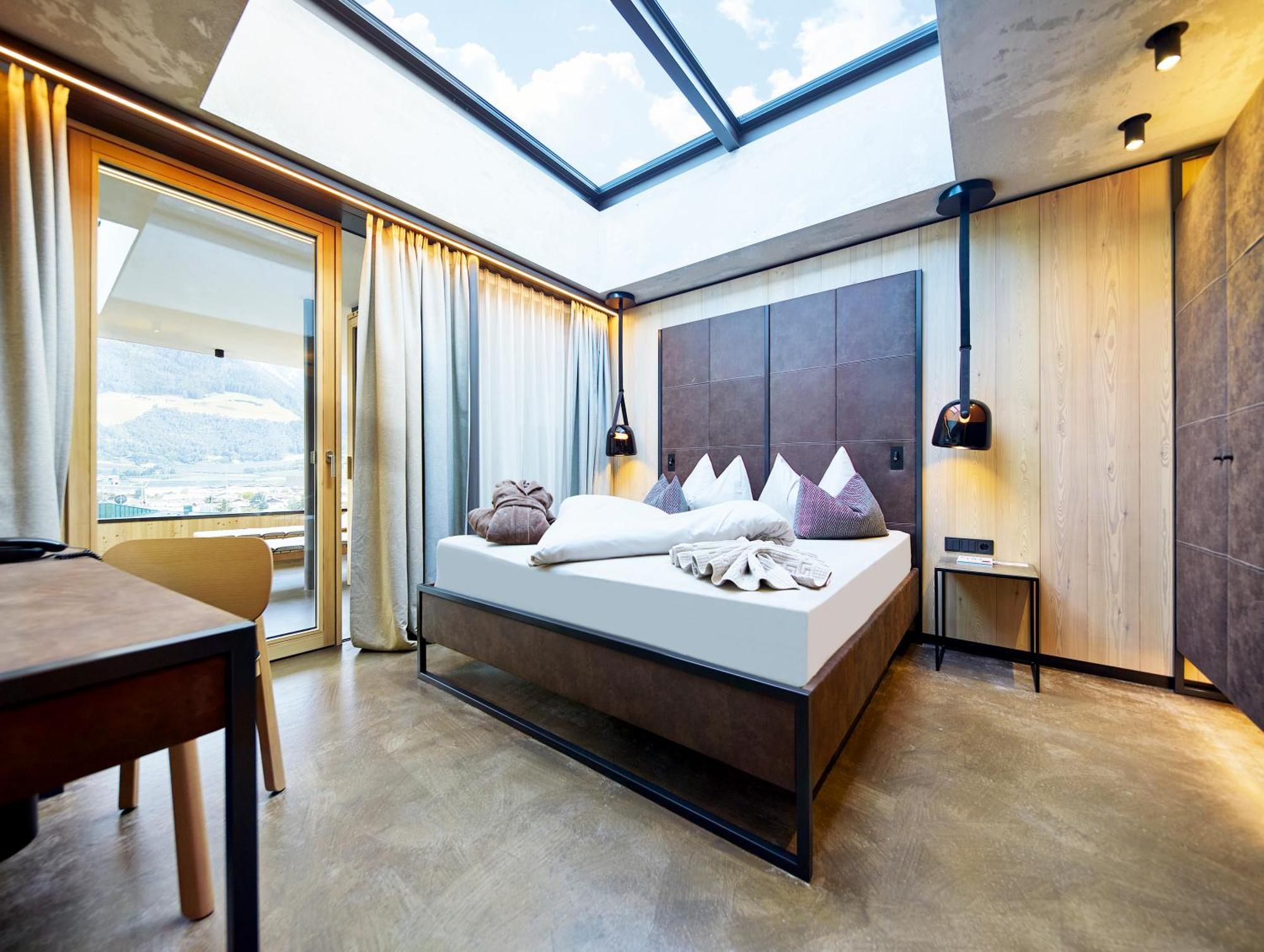 Lindenhof Pure Luxury & Spa Dolcevita Resort Naturns Exterior photo